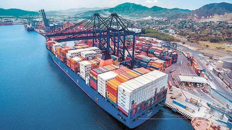 Refrenda Manzanillo liderazgo nacional en manejo de contenedores